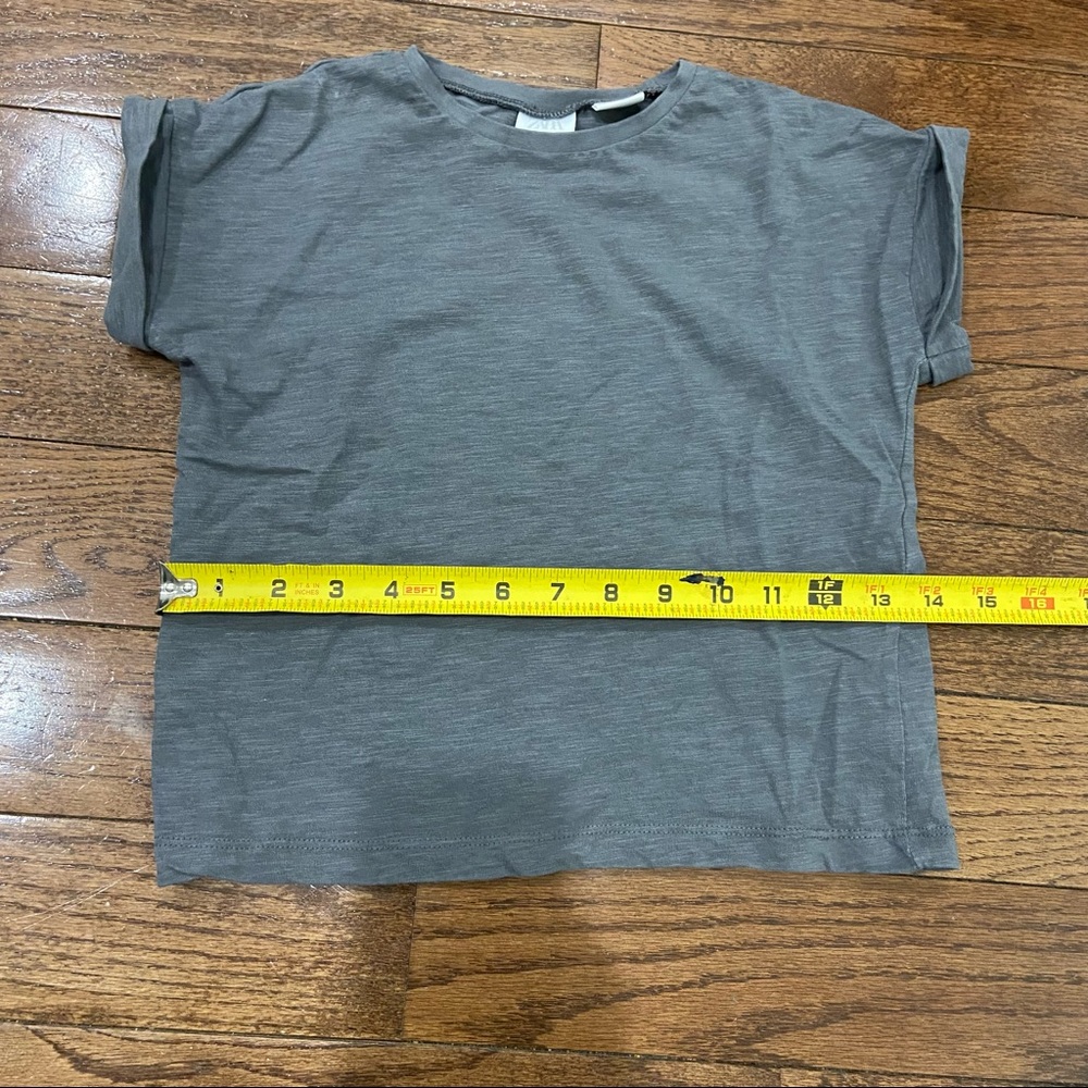 Zara girls gray short sleeves t shirt